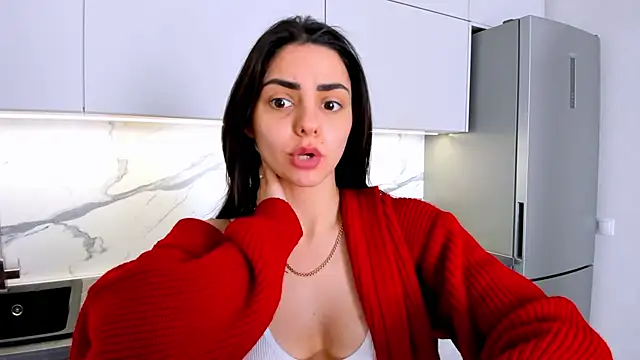 EmiliaZen online show from February 2025 12:59:01 PM