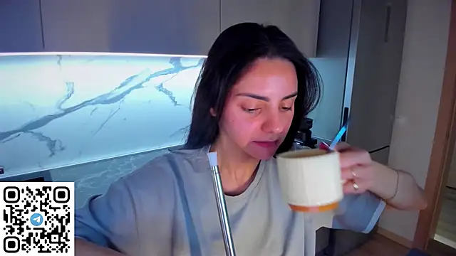 EmiliaZen online show from May 2026 07:21:01 PM