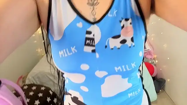 Snapshot of lizha_milf chatting on March 2026 05:30:01 PM lizha milf online show from March 2026 05:30:01 PM