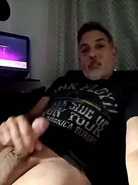 Snapshot of Sexyguycumming chatting on March 2025 03:00:02 AM Sexyguycumming online show from March 2025 03:00:02 AM