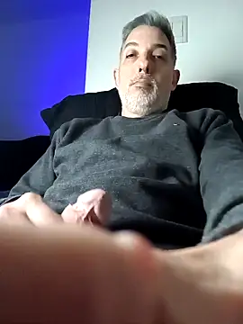 Snapshot of Sexyguycumming chatting on October 2025 02:37:02 AM Sexyguycumming online show from October 2025 02:37:02 AM