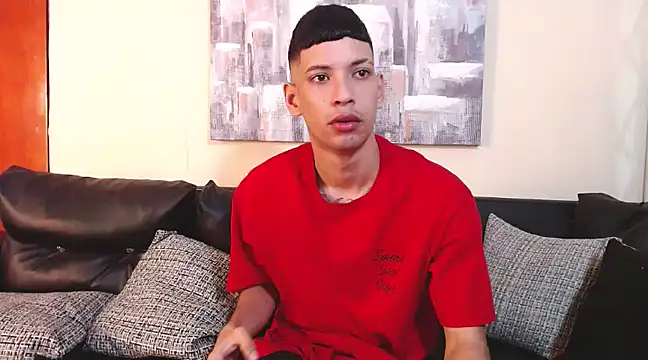 Snapshot of biigjhonny chatting on February 2025 02:40:01 AM biigjhonny online show from February 2025 02:40:01 AM