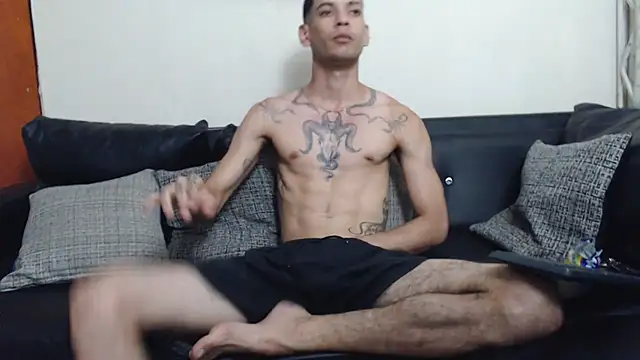 Snapshot of biigjhonny chatting on October 2025 02:06:01 AM biigjhonny online show from October 2025 02:06:01 AM