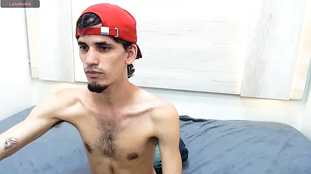 Snapshot of Dirty_Kingg chatting on February 2025 02:47:02 AM Dirty Kingg online show from February 2025 02:47:02 AM