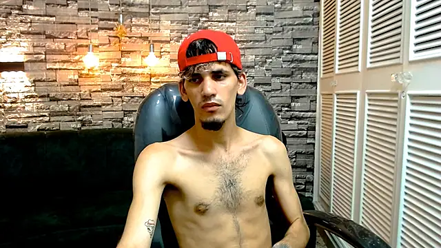 Snapshot of Dirty_Kingg chatting on February 2025 09:04:01 PM Dirty Kingg online show from February 2025 09:04:01 PM