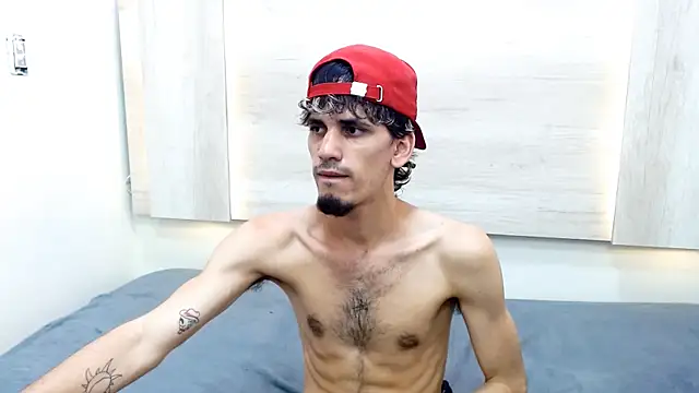 Snapshot of Dirty_Kingg chatting on February 2025 02:14:01 AM Dirty Kingg online show from February 2025 02:14:01 AM