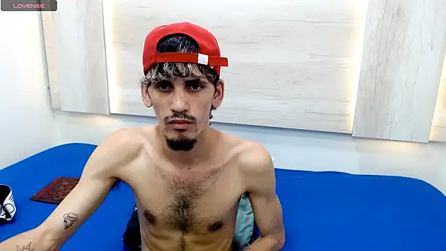 Snapshot of Dirty_Kingg chatting on February 2025 12:03:01 AM Dirty Kingg online show from February 2025 12:03:01 AM