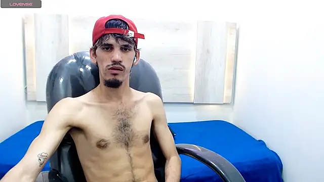 Snapshot of Dirty_Kingg chatting on February 2025 09:47:01 PM Dirty Kingg online show from February 2025 09:47:01 PM