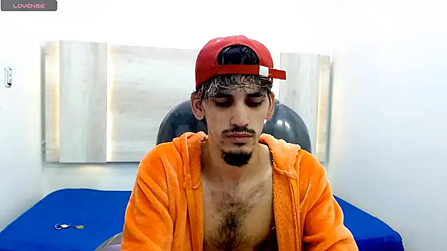 Snapshot of Dirty_Kingg chatting on February 2025 09:00:01 PM Dirty Kingg online show from February 2025 09:00:01 PM