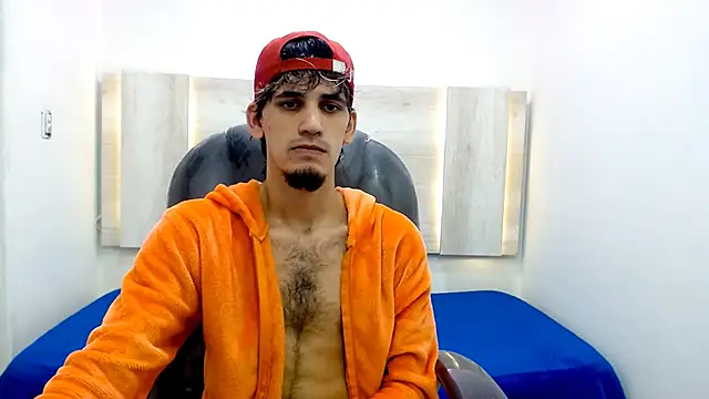 Snapshot of Dirty_Kingg chatting on February 2025 07:52:01 PM Dirty Kingg online show from February 2025 07:52:01 PM