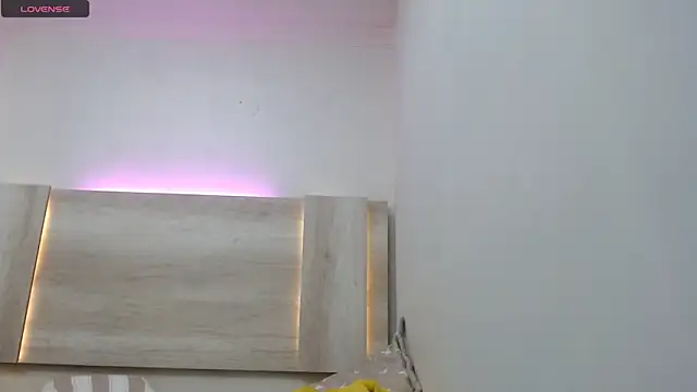 Snapshot of Dirty_Kingg chatting on March 2025 10:28:02 PM Dirty Kingg online show from March 2025 10:28:02 PM