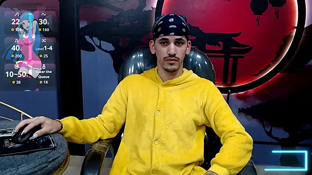 Snapshot of Dirty_Kingg chatting on October 2025 08:40:02 PM Dirty Kingg online show from October 2025 08:40:02 PM