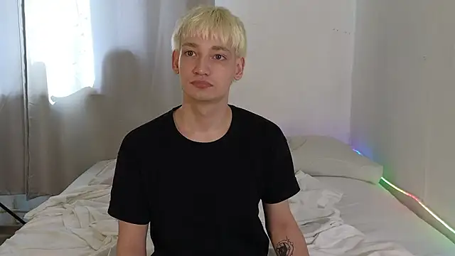 Snapshot of Julian_wins chatting on March 2026 03:19:02 AM Julian wins online show from March 2026 03:19:02 AM