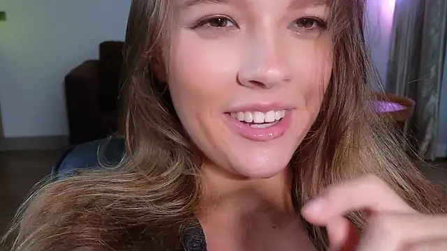 DemiDee online show from October 2025 04:50:01 PM