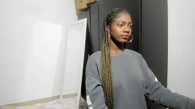 enyelsalas2 online show from March 2026 06:10:01 PM