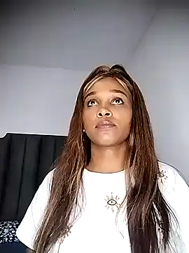 Snapshot of moree_Queen chatting on February 2025 07:41:01 PM moree Queen online show from February 2025 07:41:01 PM