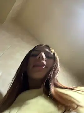 Laura-Khalifa online show from February 2025 04:29:01 AM