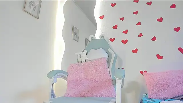 Abbiee 8 online show from March 2026 03:39:02 PM