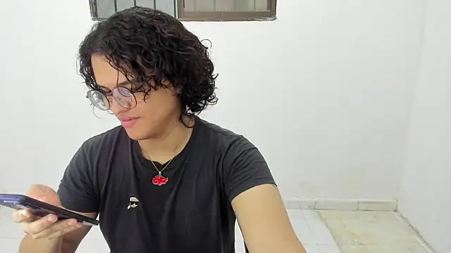 Diane blossom online show from December 2025 05:10:02 PM