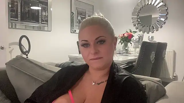 GemaJBusty online show from February 2025 09:59:01 PM