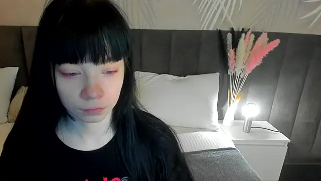 SkinyJoyce online show from February 2025 02:08:02 AM