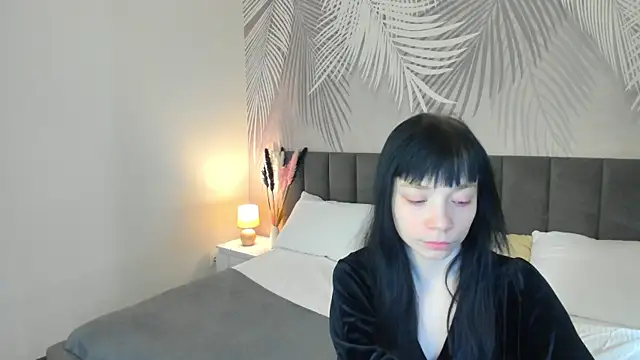 SkinyJoyce online show from March 2025 01:58:01 AM