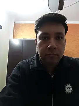 innocentboy1987 online show from November 2025 08:53:02 AM