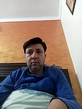 innocentboy1987 online show from April 2026 06:51:01 AM