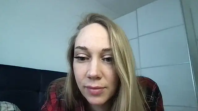 Snapshot of Engel_13 chatting on February 2025 10:39:02 AM Engel 13 online show from February 2025 10:39:02 AM