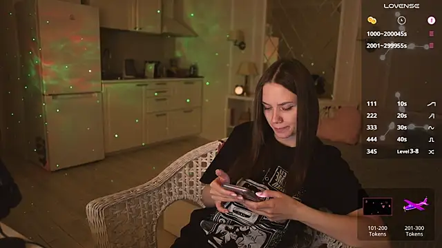 Snapshot of alexa_feels_ chatting on February 2025 09:14:01 PM alexa feels online show from February 2025 09:14:01 PM