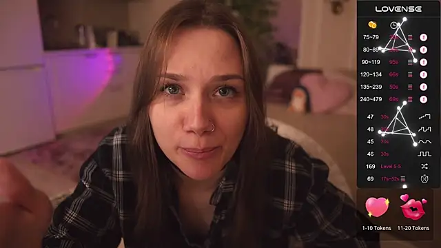 Snapshot of alexa_feels_ chatting on October 2025 04:58:01 PM alexa feels online show from October 2025 04:58:01 PM