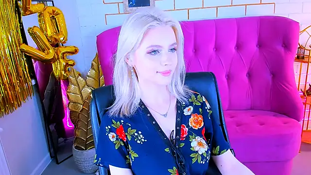 Snapshot of LeonaStane chatting on March 2025 05:02:02 PM LeonaStane online show from March 2025 05:02:02 PM