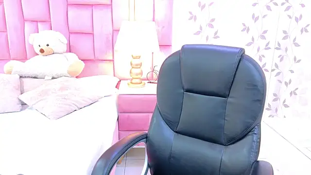 ArianaFranco online show from May 2026 02:11:02 PM