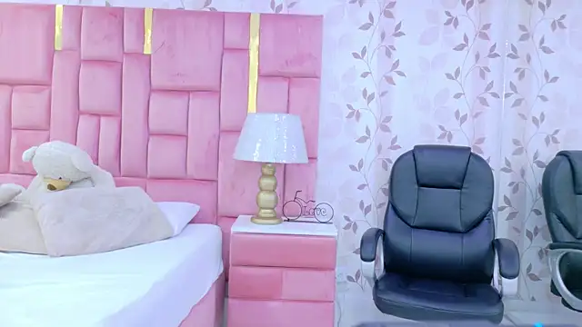 ArianaFranco online show from May 2026 10:37:01 PM