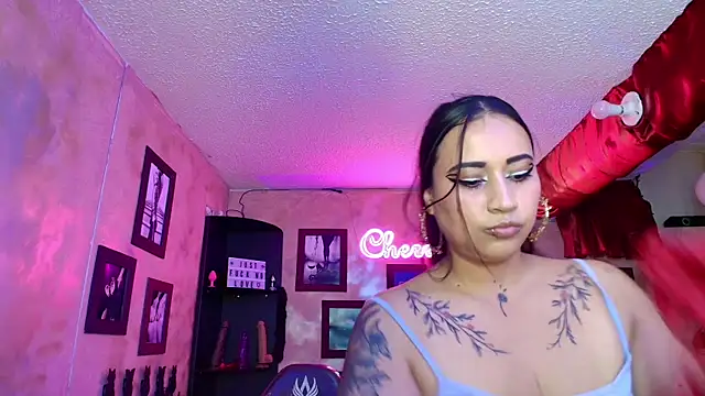 Snapshot of cherryy_bombshelll chatting on September 2025 04:51:01 PM cherryy bombshelll online show from September 2025 04:51:01 PM