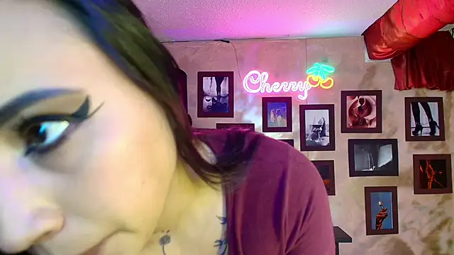 Snapshot of cherryy_bombshelll chatting on September 2025 05:36:01 PM cherryy bombshelll online show from September 2025 05:36:01 PM