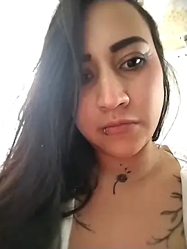 cherryy bombshelll online show from December 2025 06:34:01 PM