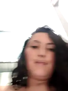 dulce valeriaa online show from February 2025 01:04:02 AM