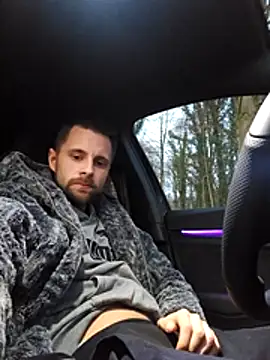 ademandjulia online show from March 2026 06:02:02 PM