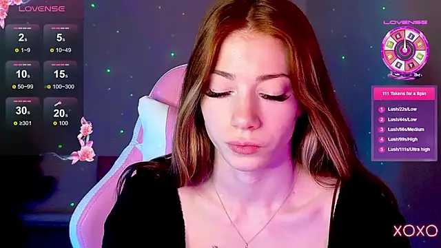 Snapshot of MagicLadyyy chatting on February 2025 01:35:02 AM MagicLadyyy online show from February 2025 01:35:02 AM