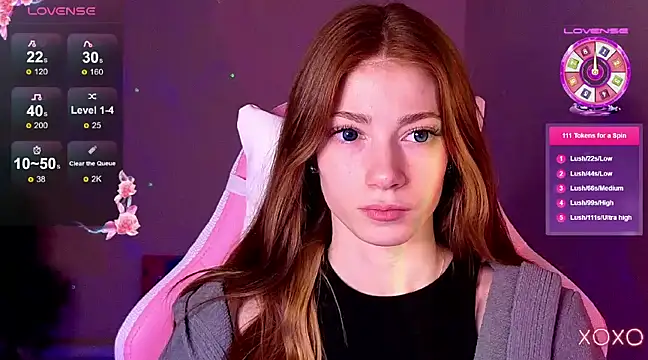 Snapshot of MagicLadyyy chatting on March 2025 11:42:02 PM MagicLadyyy online show from March 2025 11:42:02 PM