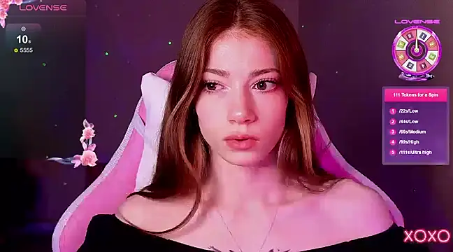 Snapshot of MagicLadyyy chatting on March 2025 08:46:02 PM MagicLadyyy online show from March 2025 08:46:02 PM