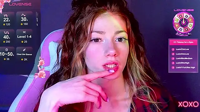 Snapshot of MagicLadyyy chatting on March 2025 11:09:02 PM MagicLadyyy online show from March 2025 11:09:02 PM