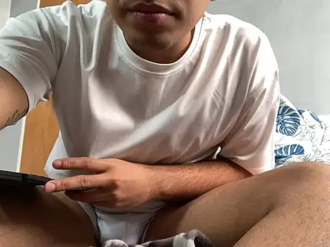 Snapshot of Billie_Bluxx chatting on February 2025 01:33:02 PM Billie Bluxx online show from February 2025 01:33:02 PM