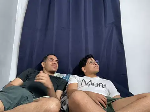 Snapshot of Billie_Bluxx chatting on March 2025 02:30:02 AM Billie Bluxx online show from March 2025 02:30:02 AM