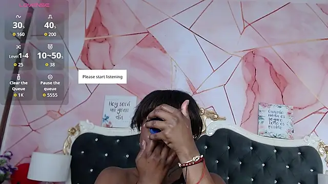 LindaBird online show from March 2026 08:24:02 PM