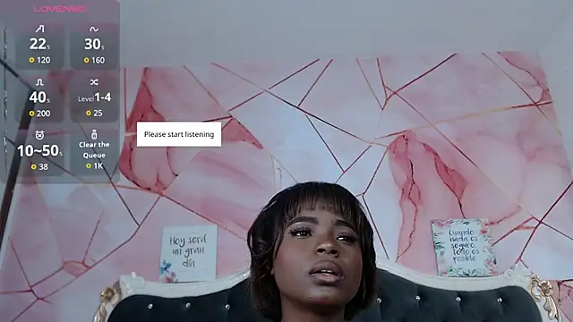 LindaBird online show from March 2026 07:39:01 PM