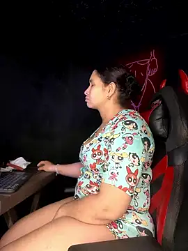 Carola-Ross online show from March 2025 08:23:02 AM