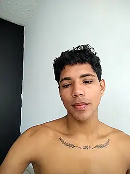BrawnLove02 online show from February 2025 05:15:01 PM