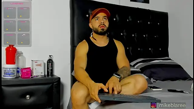 mikeblaree online show from March 2026 06:13:02 PM